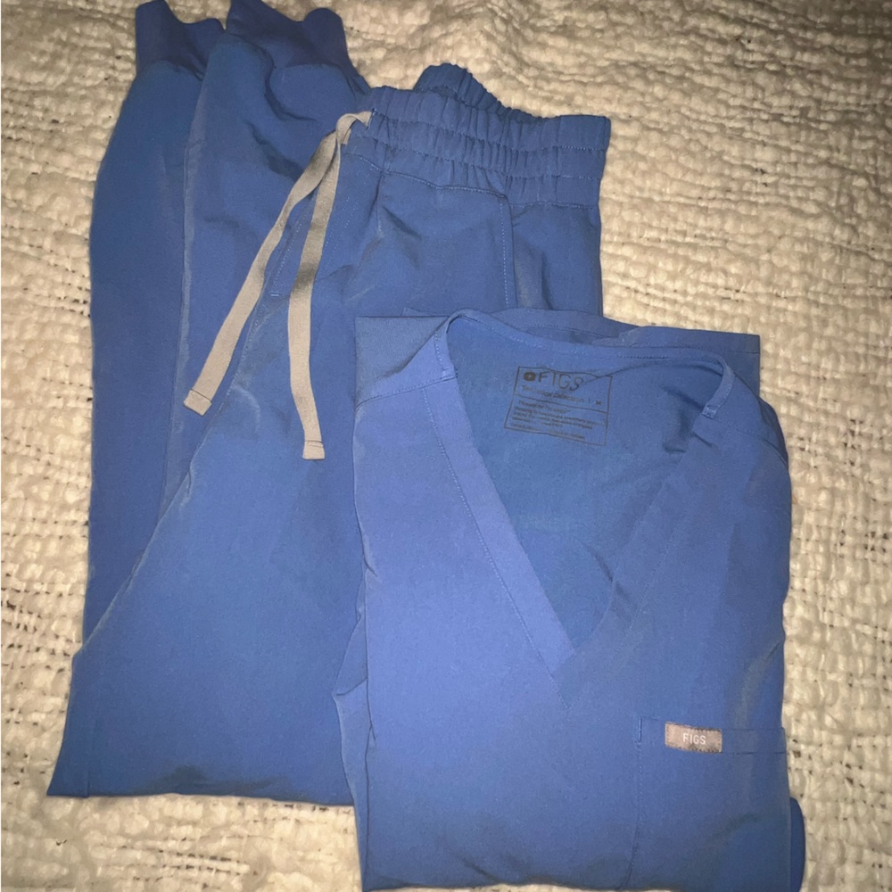FIGS scrubs!
